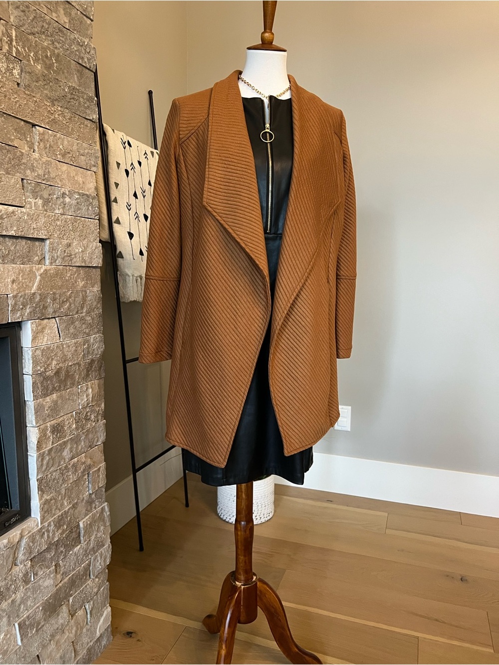 Textured Open Front Coatigan in Rich Caramel - Picture 6 of 7